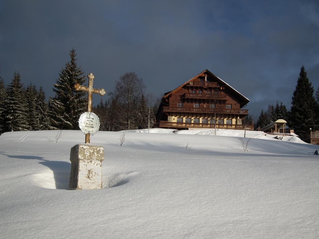 Hotel Alpska Vyhlidka 크빌다 외부 사진